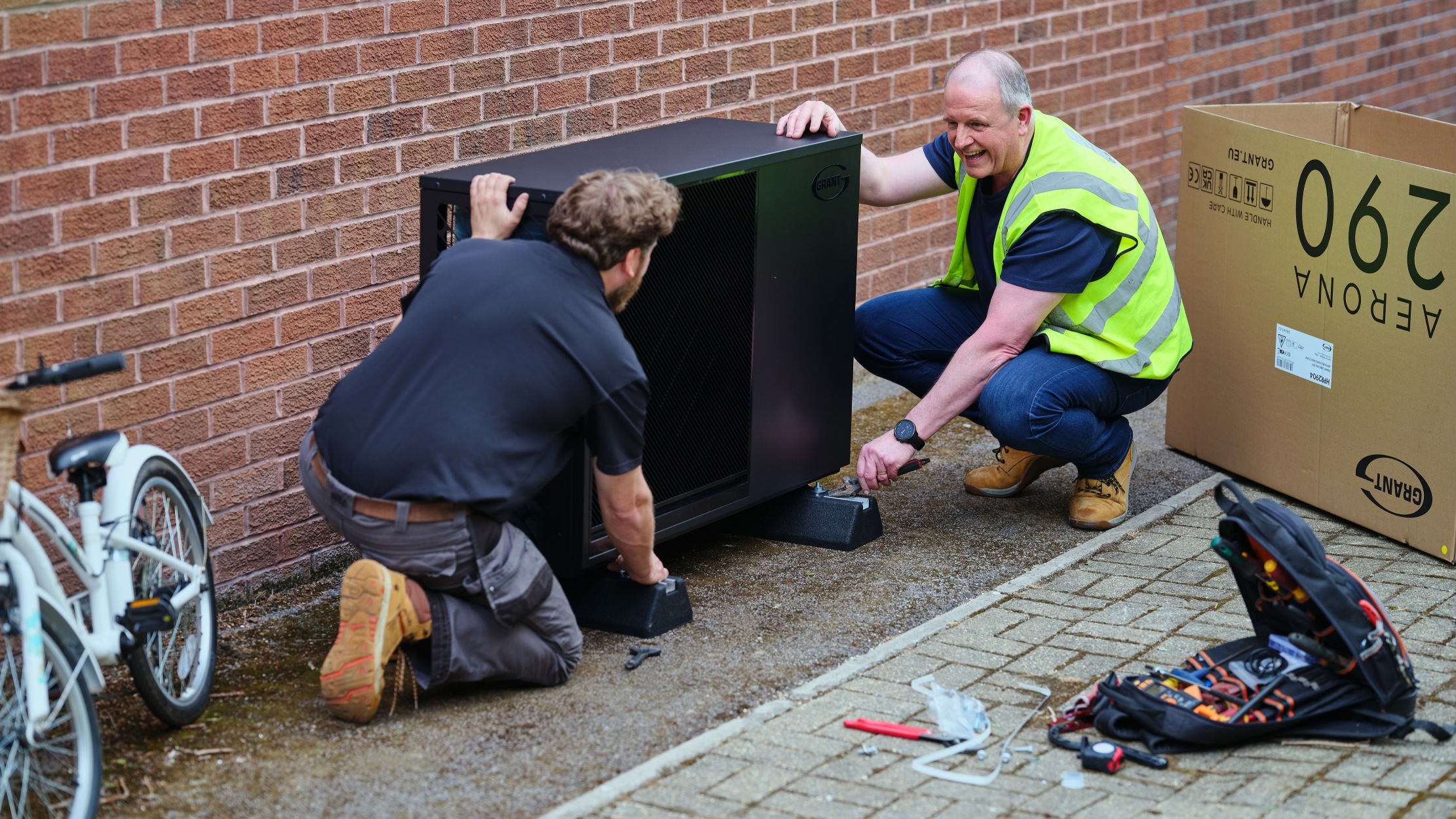 Grant empowers installers with ‘fit your own heat pump’ initiative